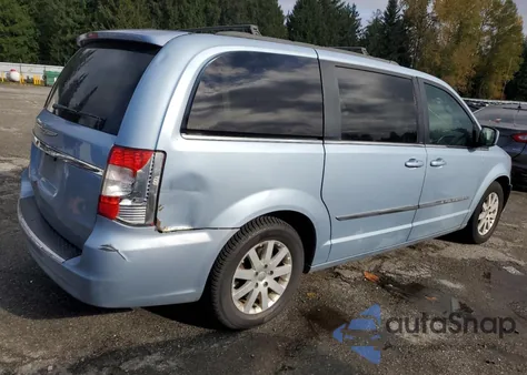 2013 Chrysler Town & Country Touring из США, поврежденный, VIN 2C4RC1BGXDR540496